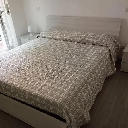 Apartament La Ringhiera Di Gorla Metropolitana 1 *